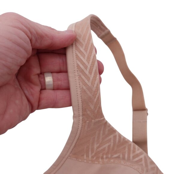 NWT Playtex 18 Hour Bounce Control Convertible Wireless Bra Sz 38D Nude 4699 - Picture 5 of 9